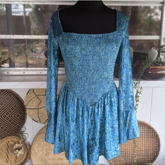 Free People Large Bali Tightrope Romper Turquoise Velvet Daisy Jones Mermaidcore - Picture 2 of 16